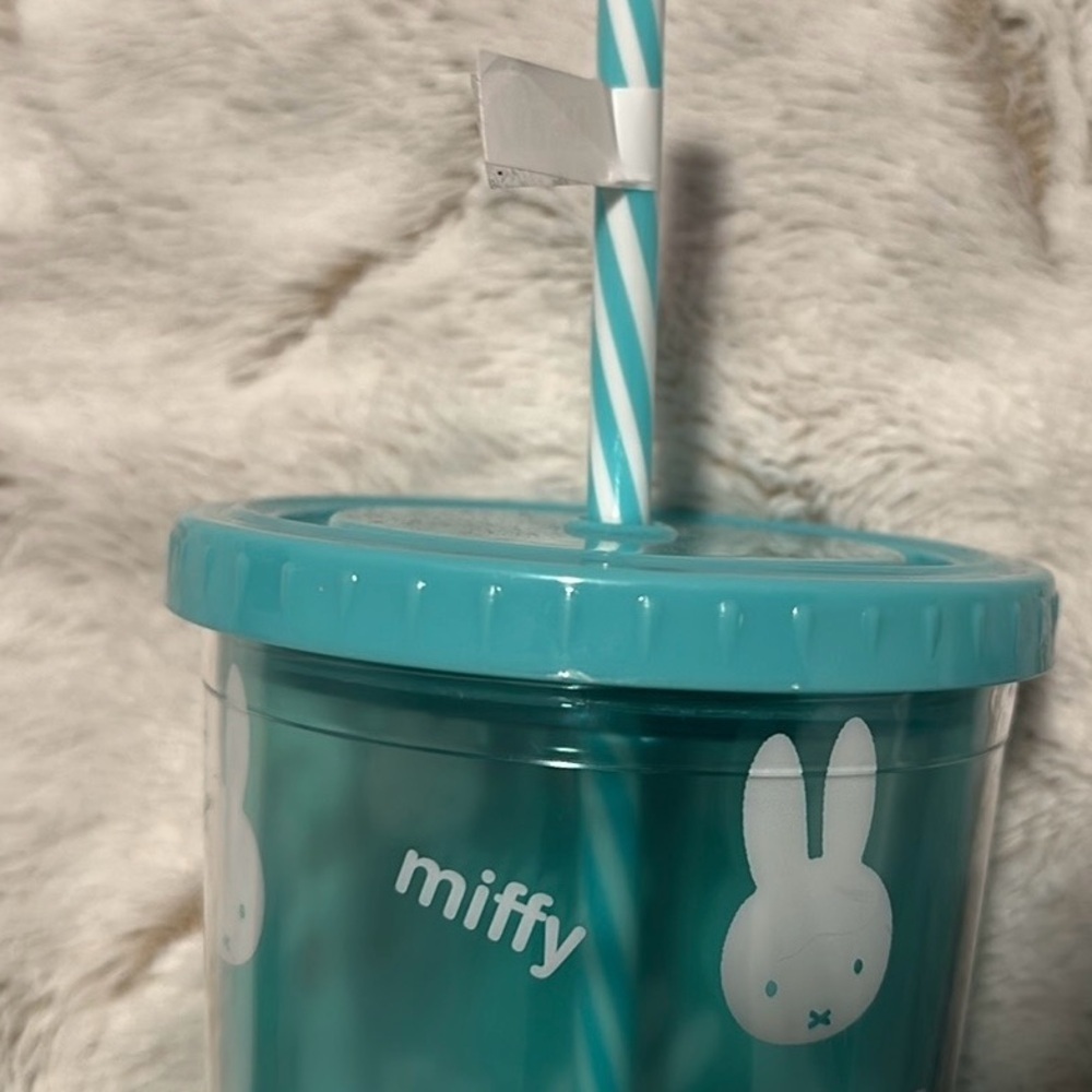 Miffy Teal and Yellow Tumbler with Bunny Design and Straw - Picture 6 of 6